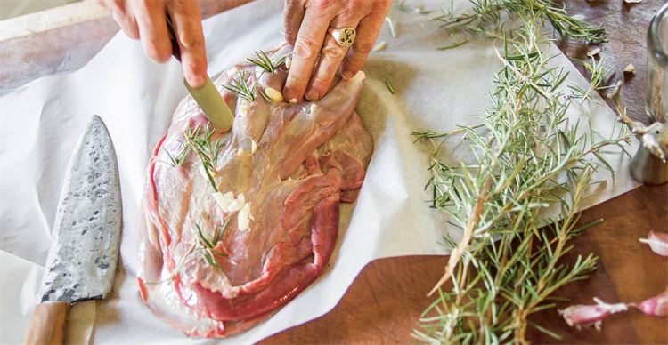 roe deer shoulder butchery