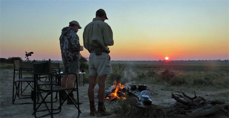 safari camp